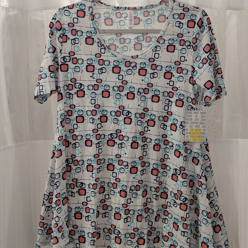 SALE buy2get1 FREE!! Xxs bnwt Lularoe Perfect Tee